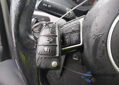 2017 Audi Q3 2.0T Premium z USA, uszkodzony, nr VIN WA1JCCFSXHR005276